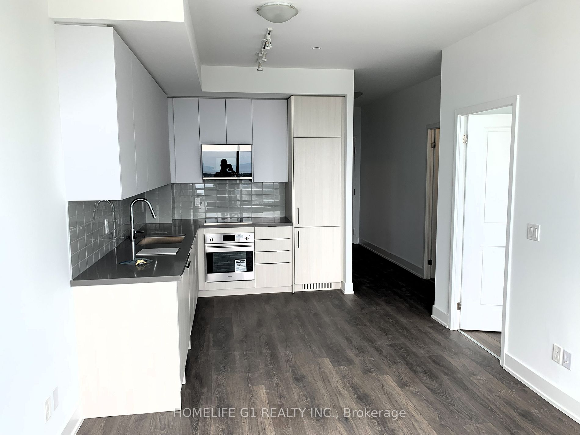 297 Oak Walk Drive, #2501