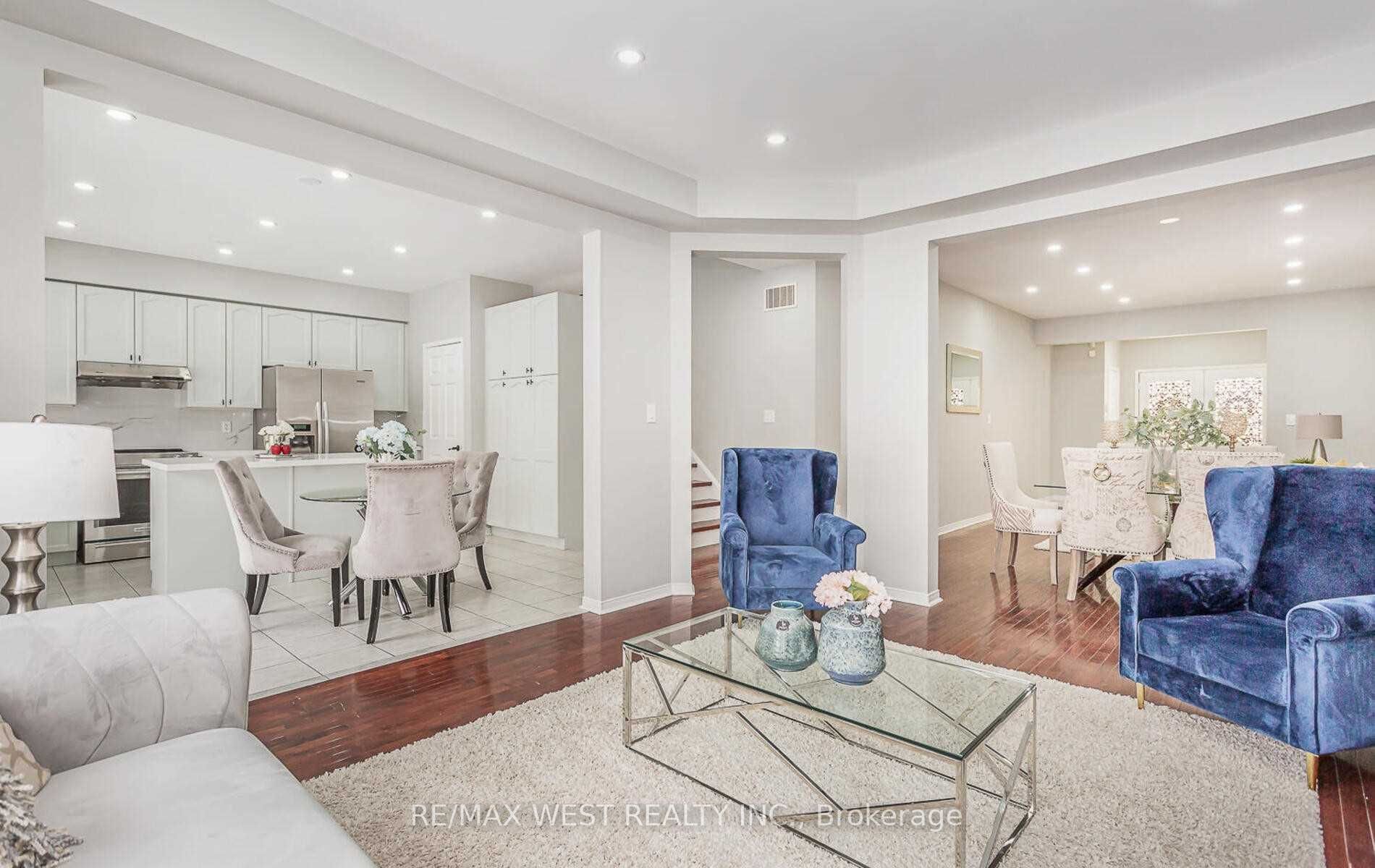 17 Stillman Dr