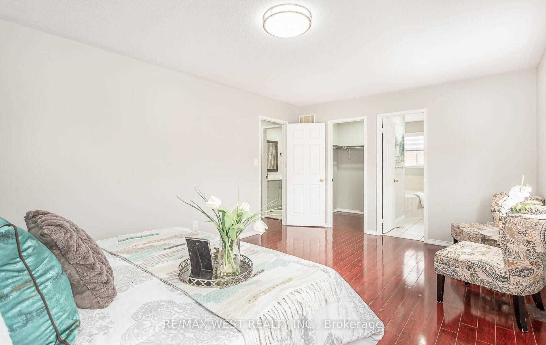 17 Stillman Dr