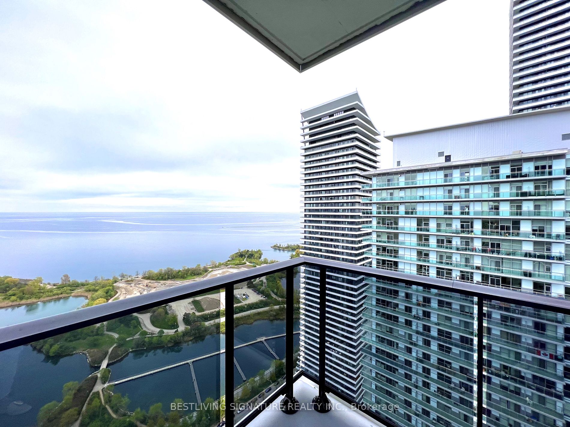 70 Annie Craig Dr, #4006