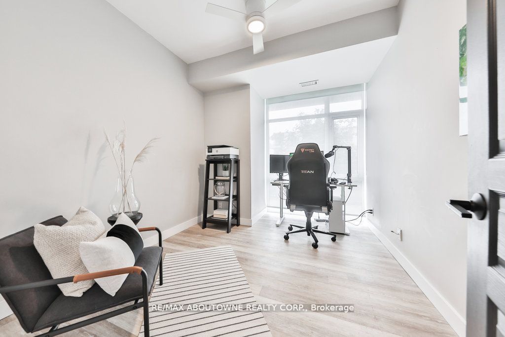 70 Port St E, #301