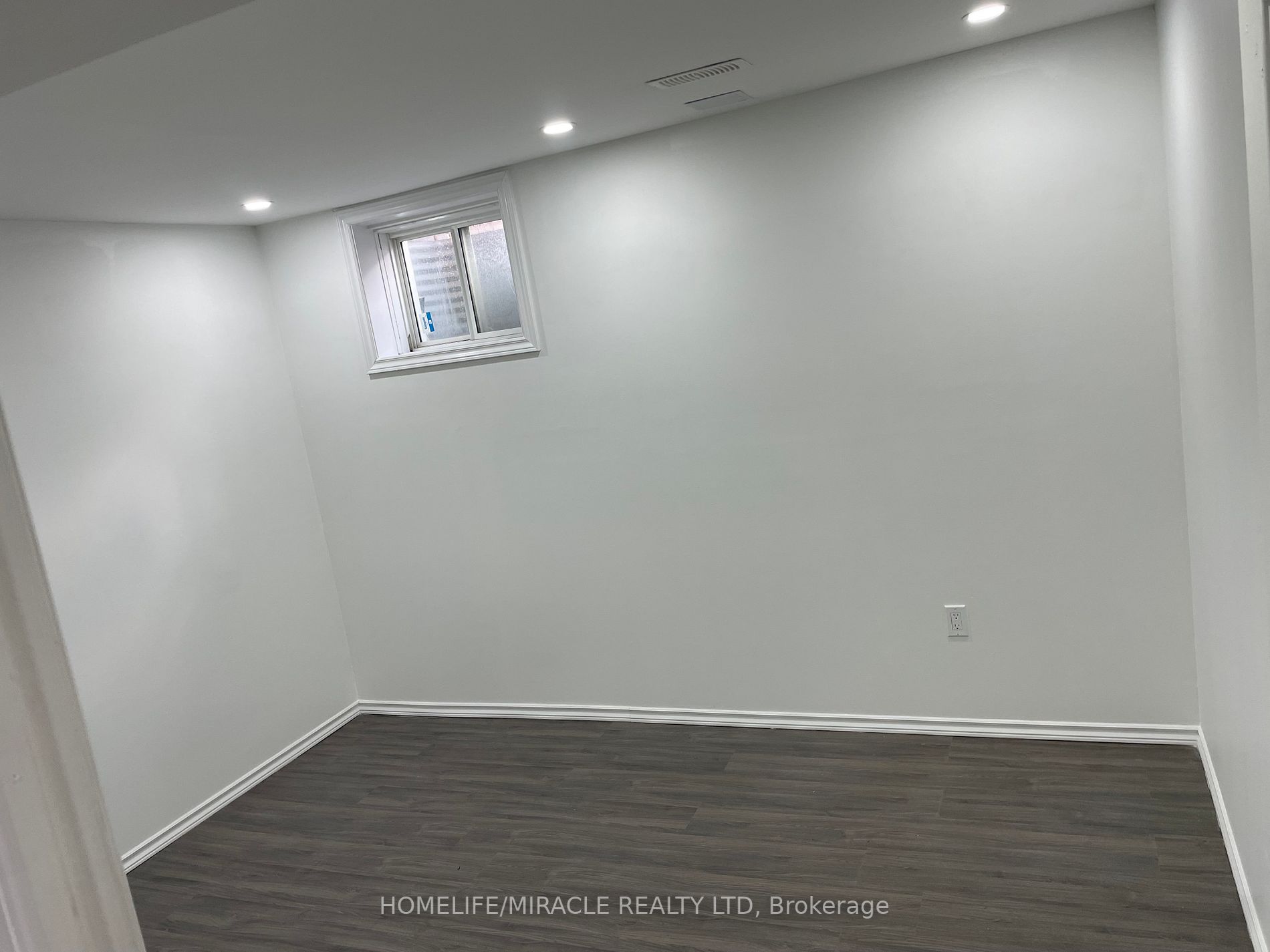 8 Feeder St, #Bsmt