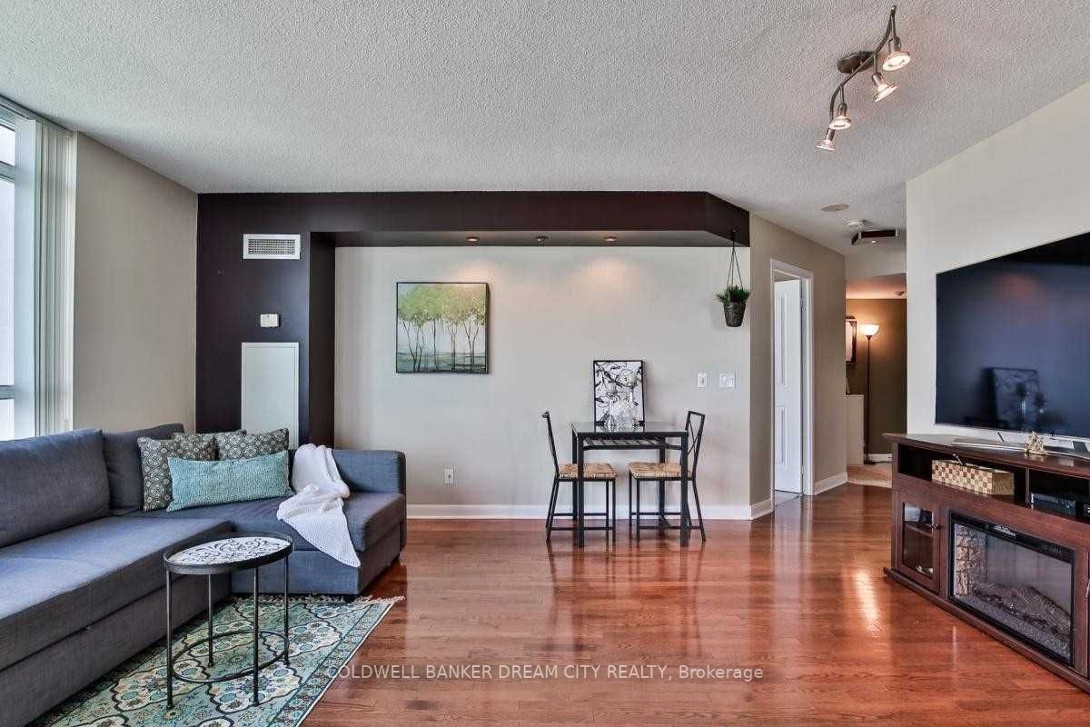 235 Sherway Gardens Rd, #1010
