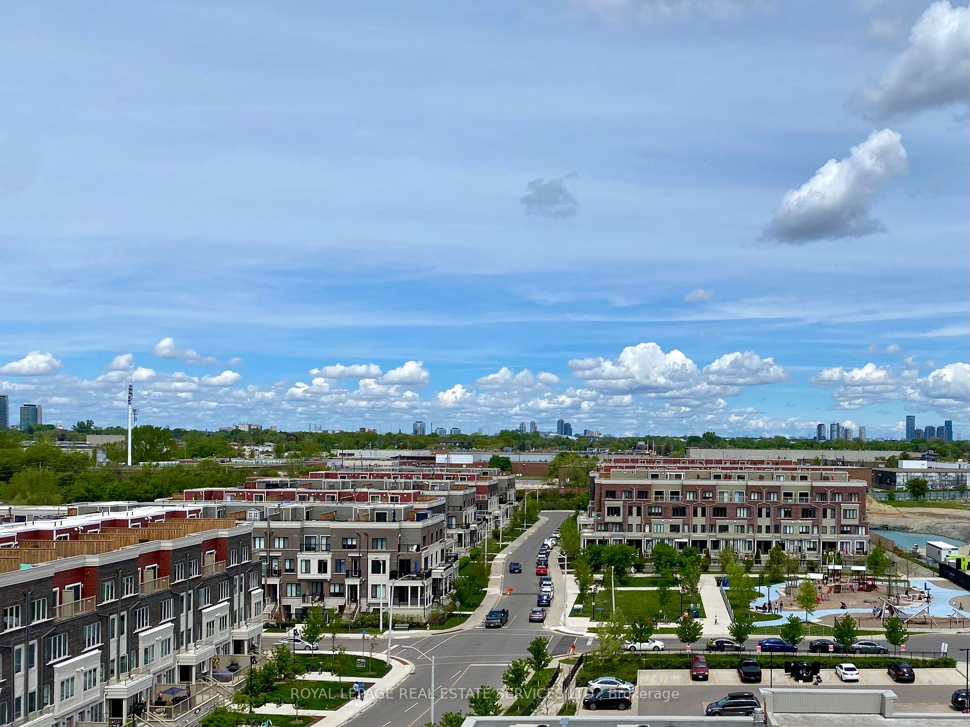 3563 Lake Shore Blvd W, #211