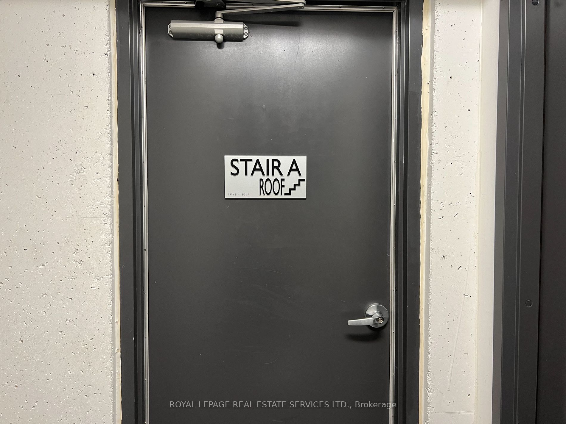 3563 Lake Shore Blvd W, #211