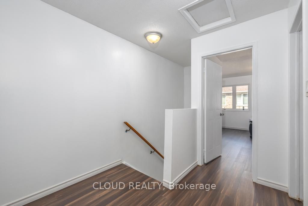 24 Shining Star Cres, #24