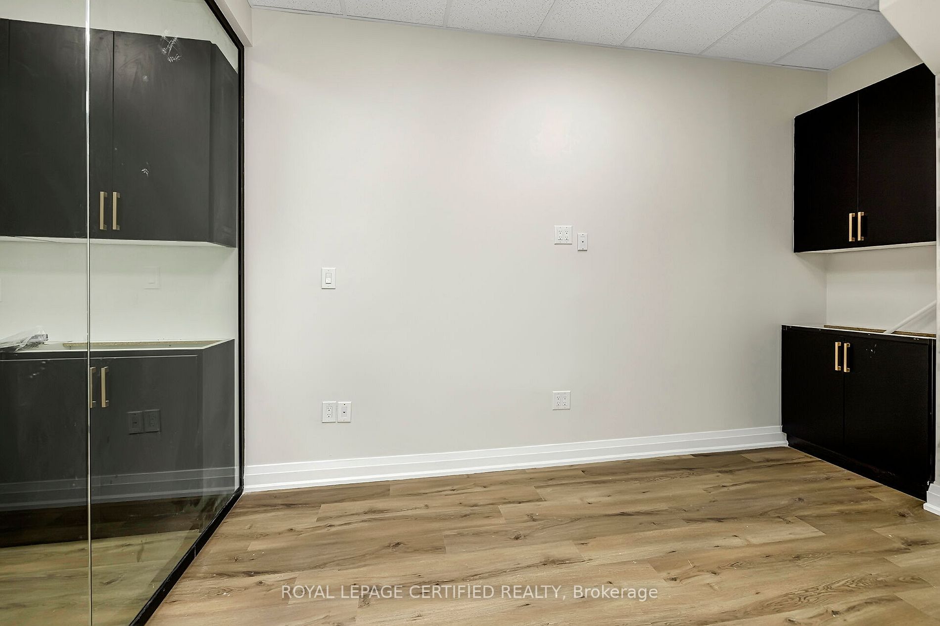 100 Pertosa Dr