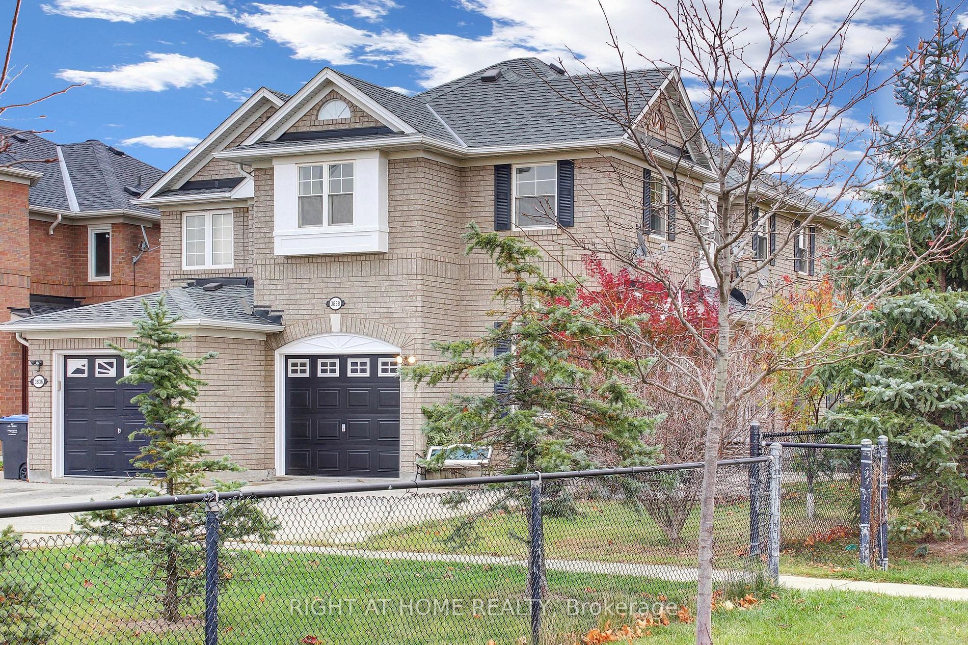 3838 Milkwood Cres
