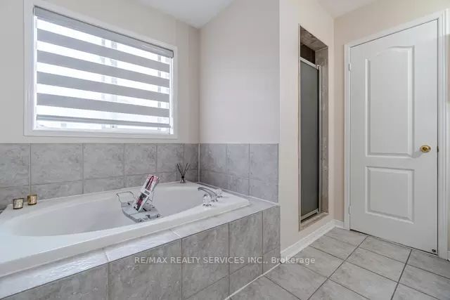 125 Fairhill Ave