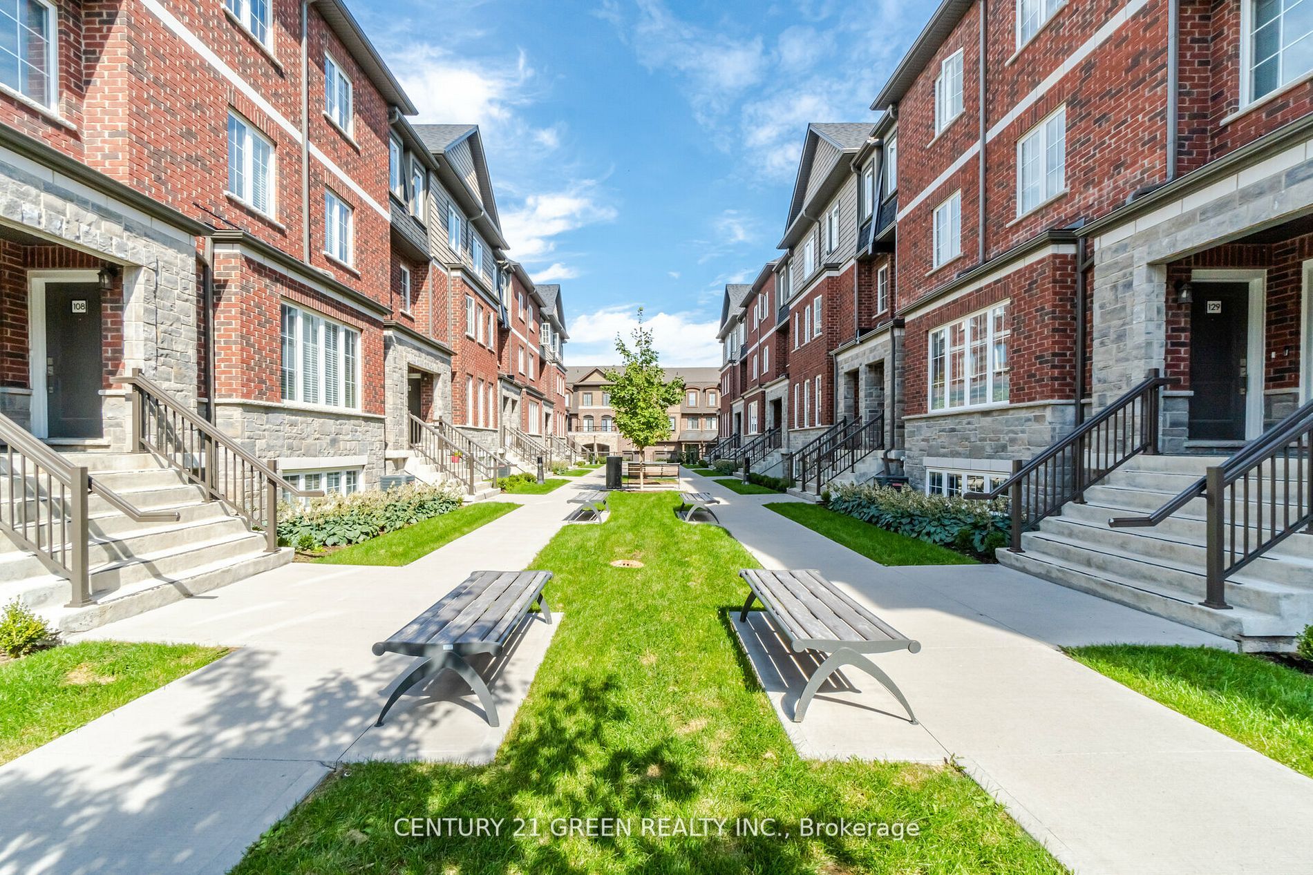 445 Ontario Street S, #132