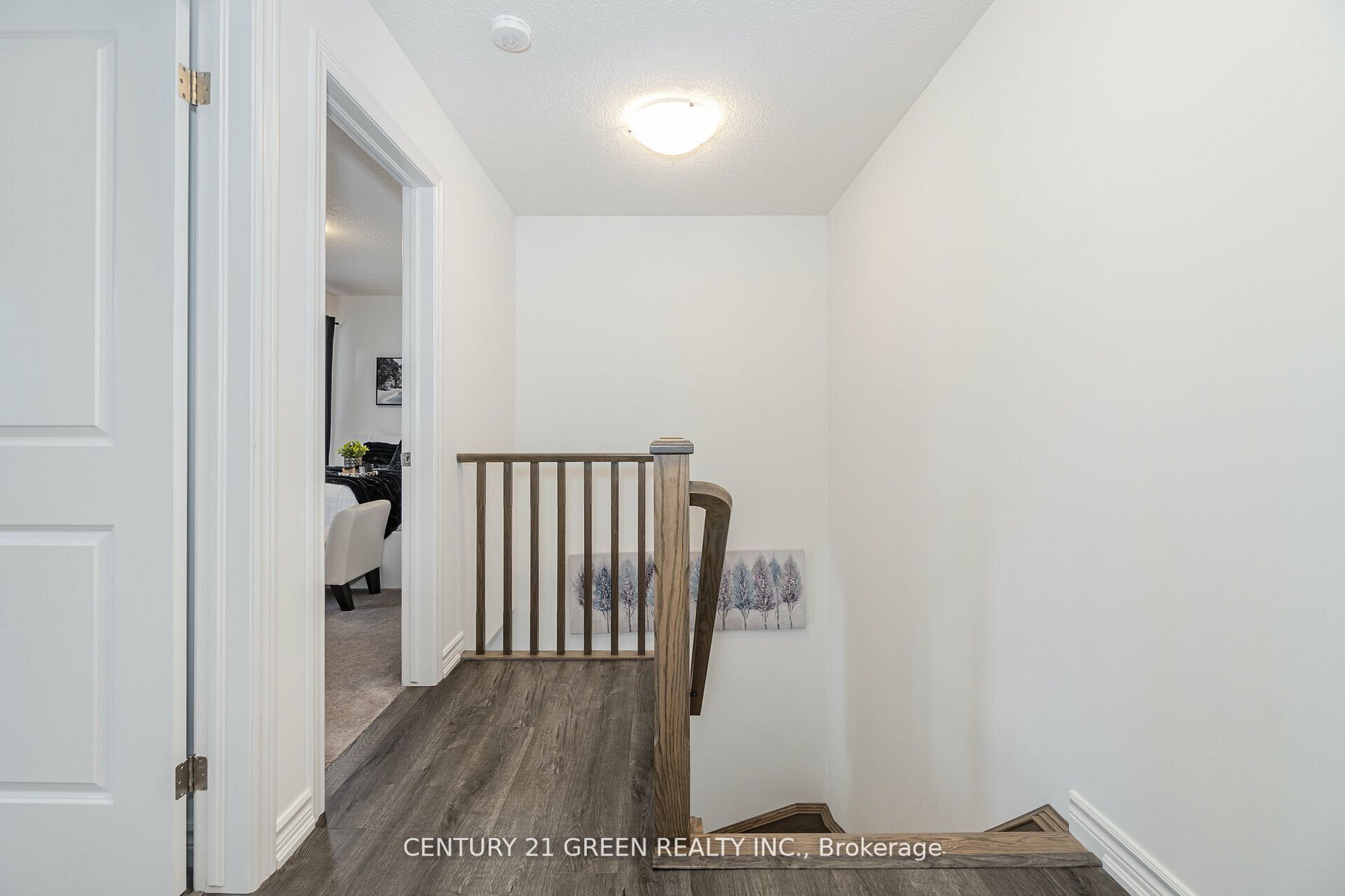 445 Ontario Street S, #132