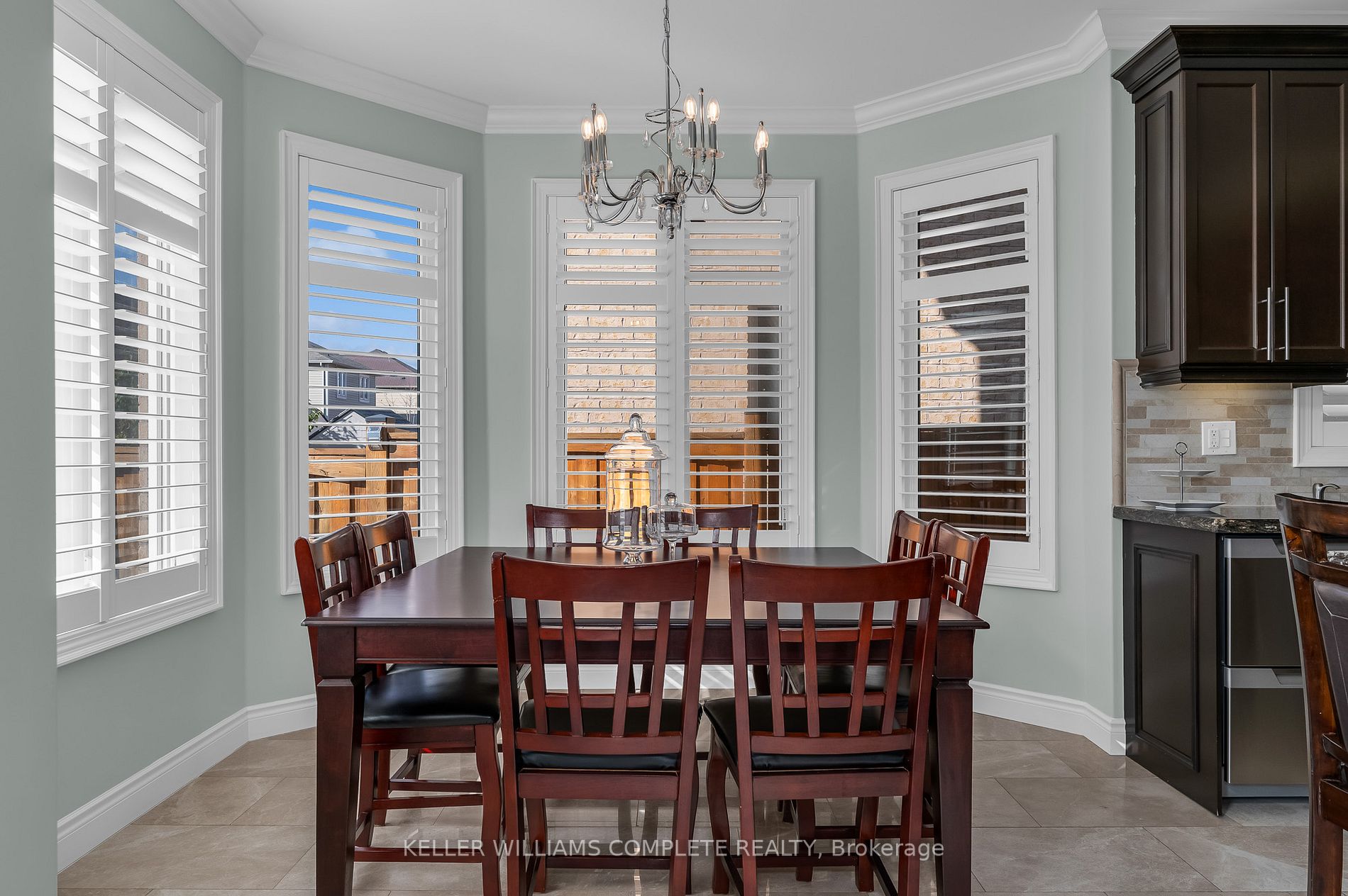 958 Drysdale Cres