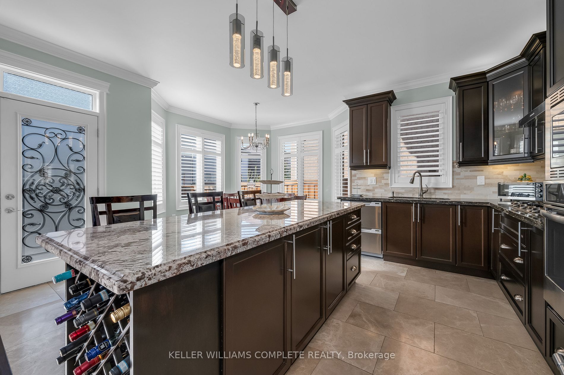 958 Drysdale Cres