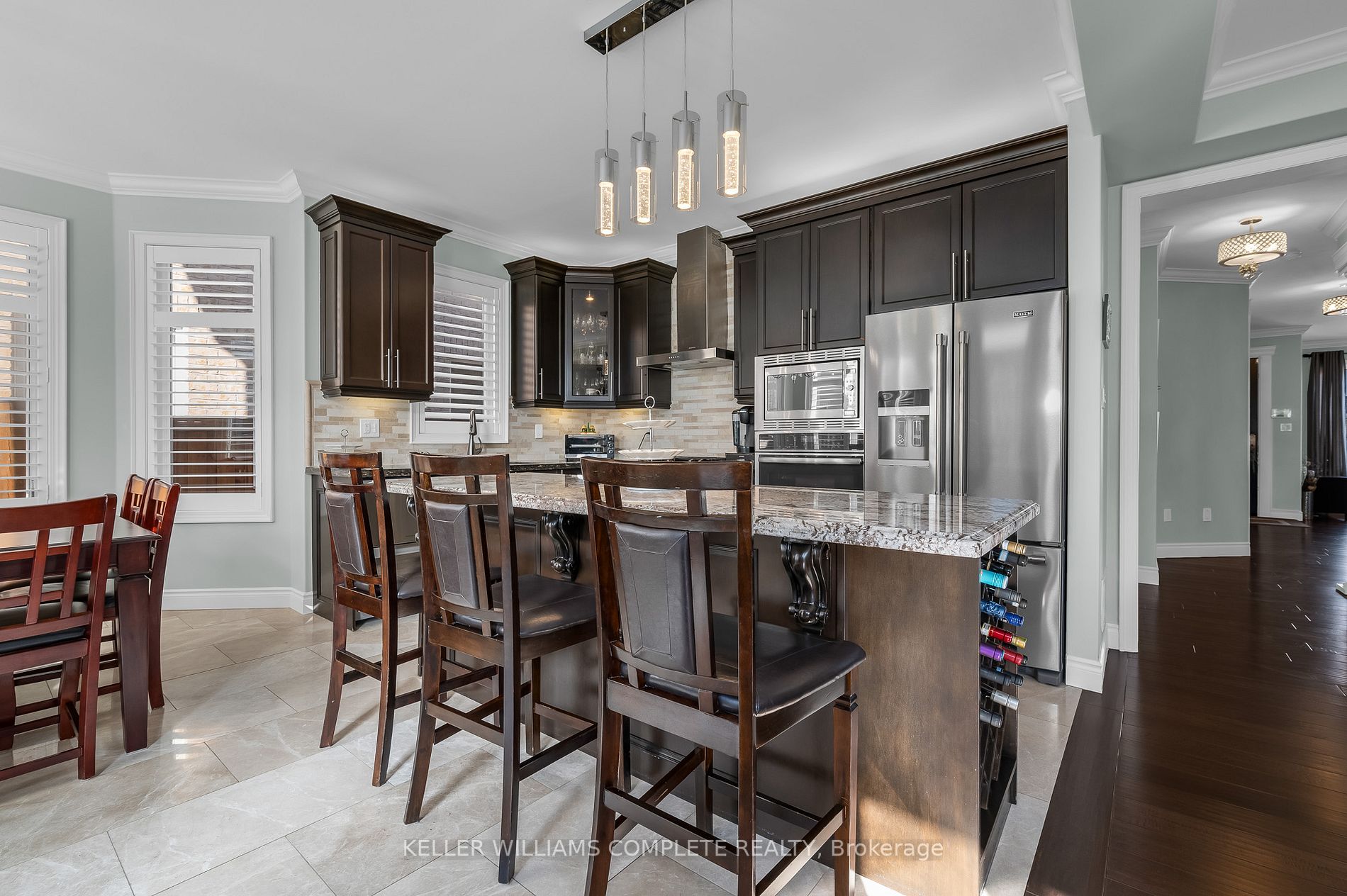 958 Drysdale Cres