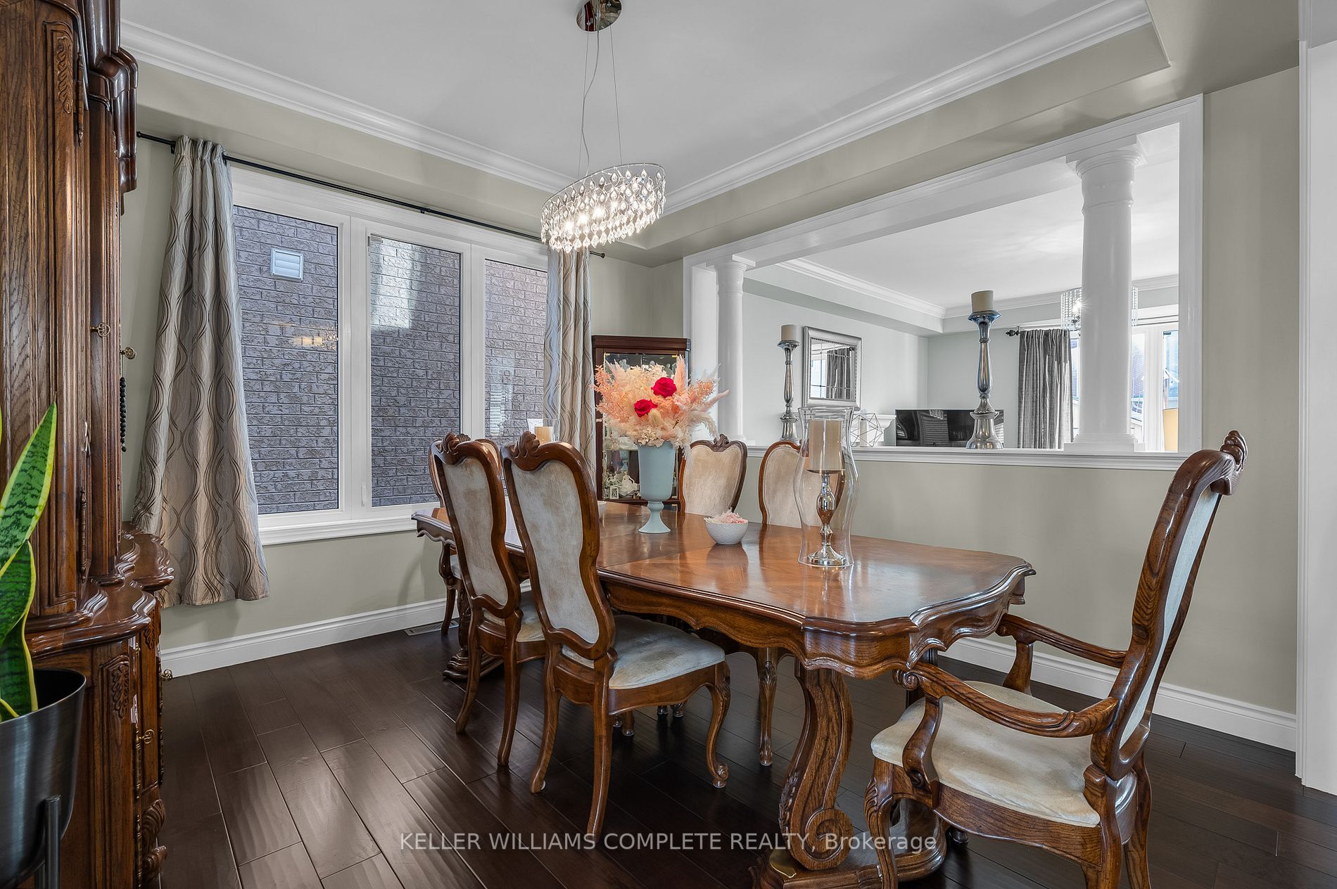 958 Drysdale Cres