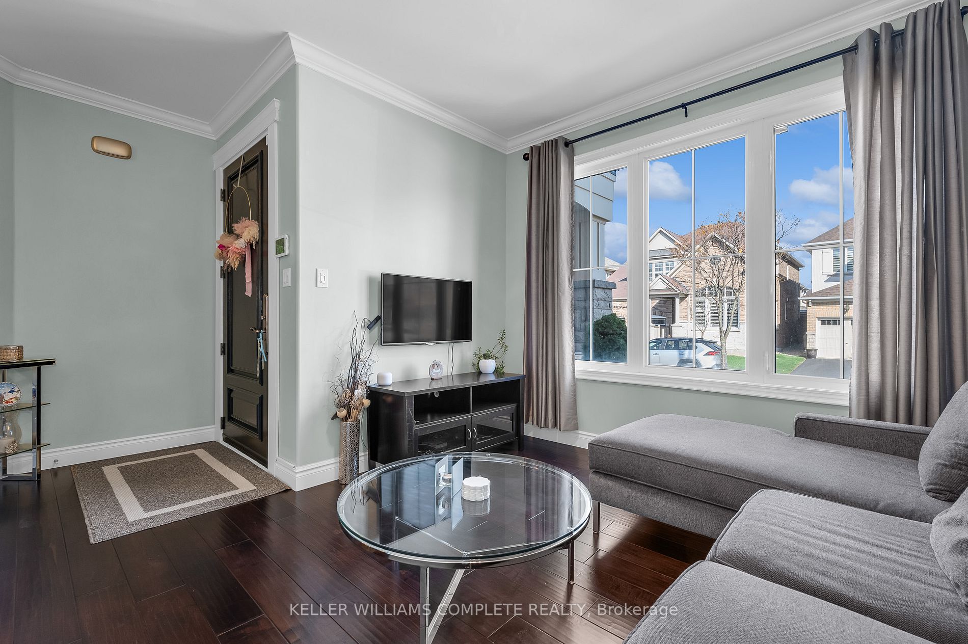 958 Drysdale Cres