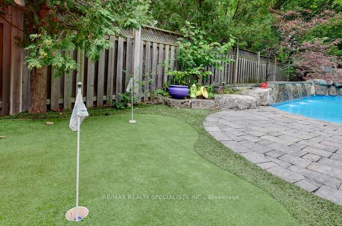 1270 Rose Crt
