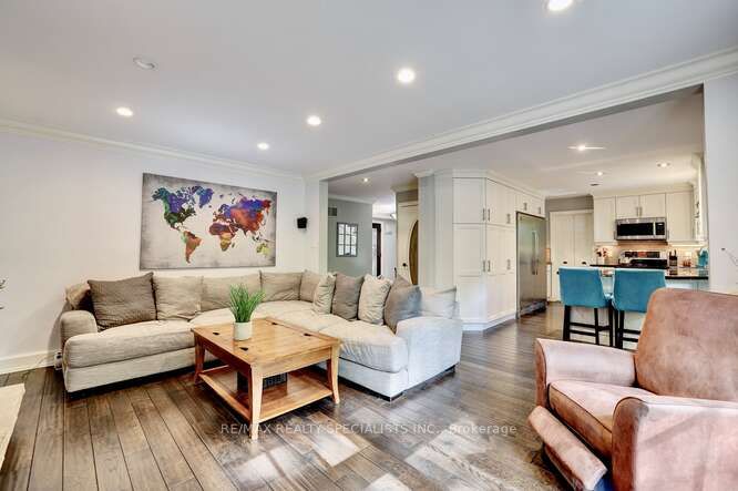 1270 Rose Crt