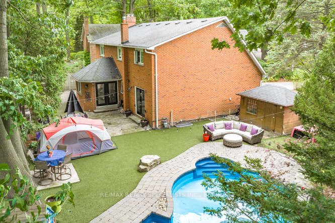 1270 Rose Crt