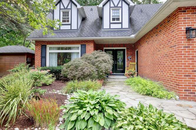 1270 Rose Crt