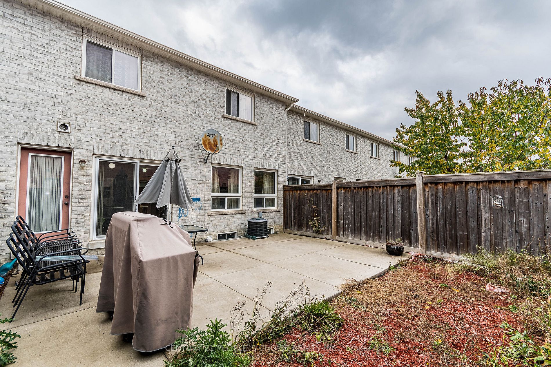 24 Caversham Drive