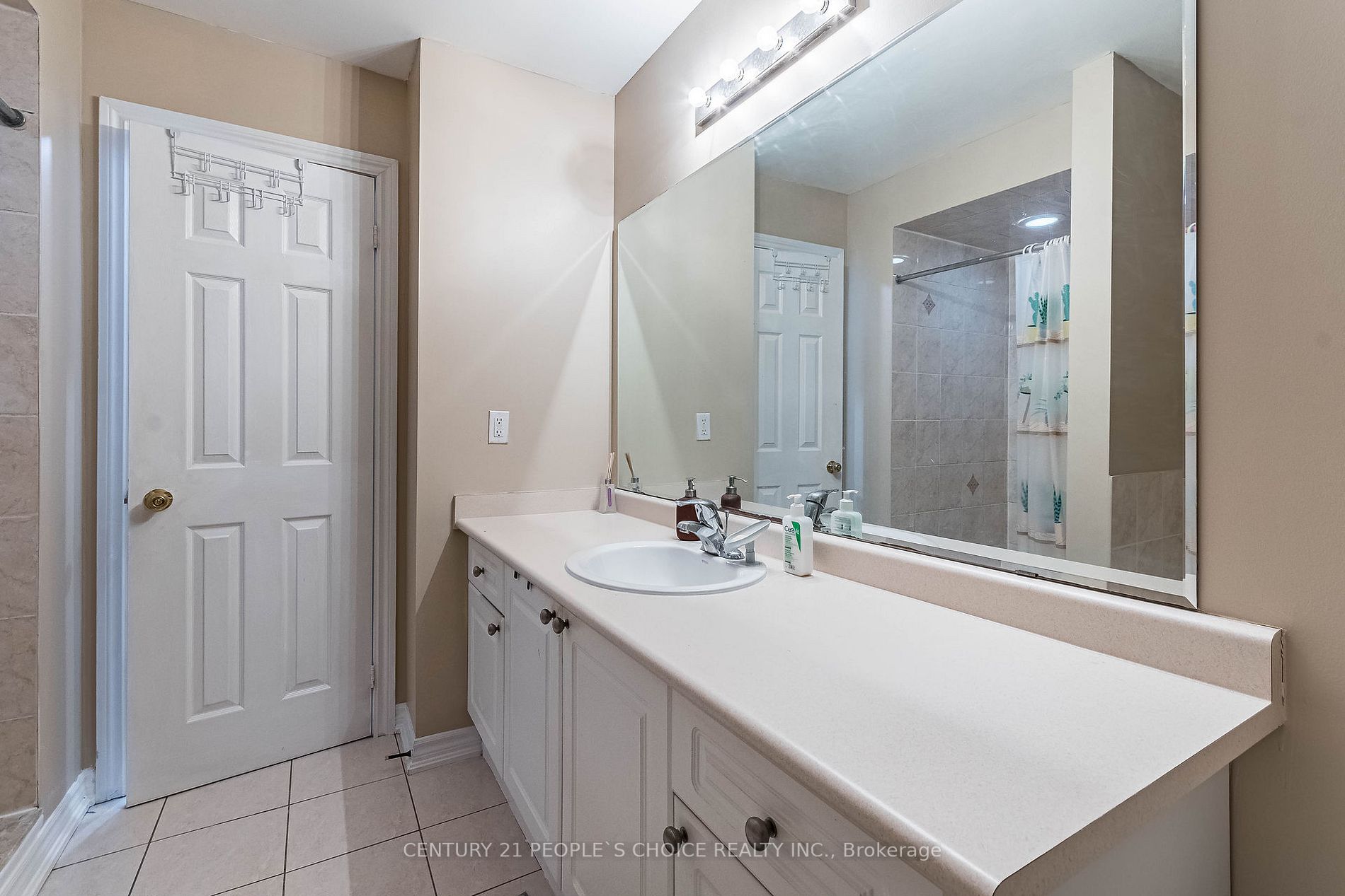 24 Caversham Drive