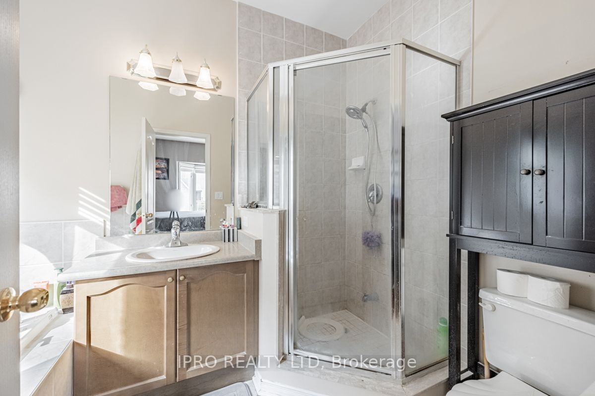 26 Dovergreen Dr