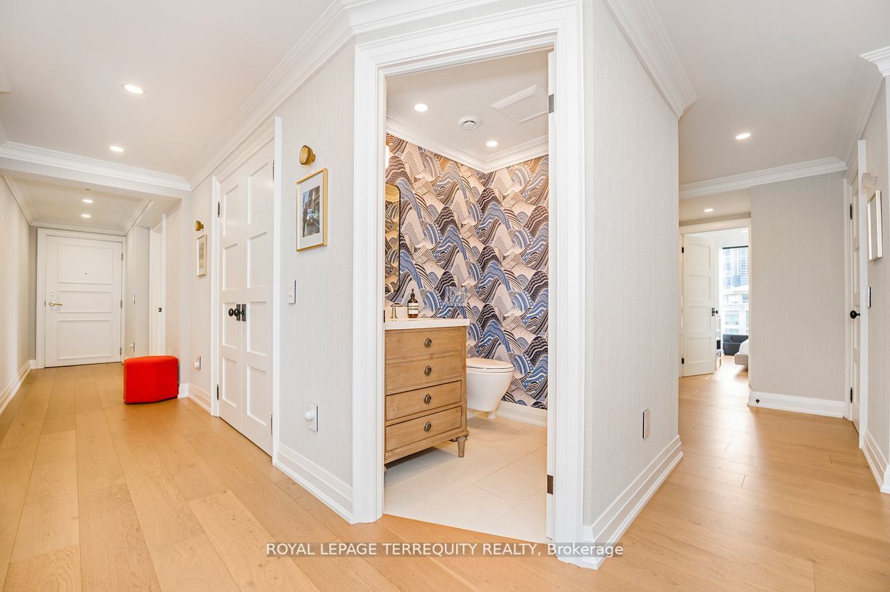 2045 Lake Shore Blvd W, #1709