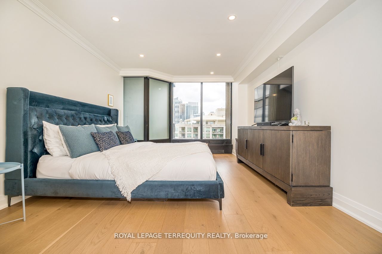 2045 Lake Shore Blvd W, #1709