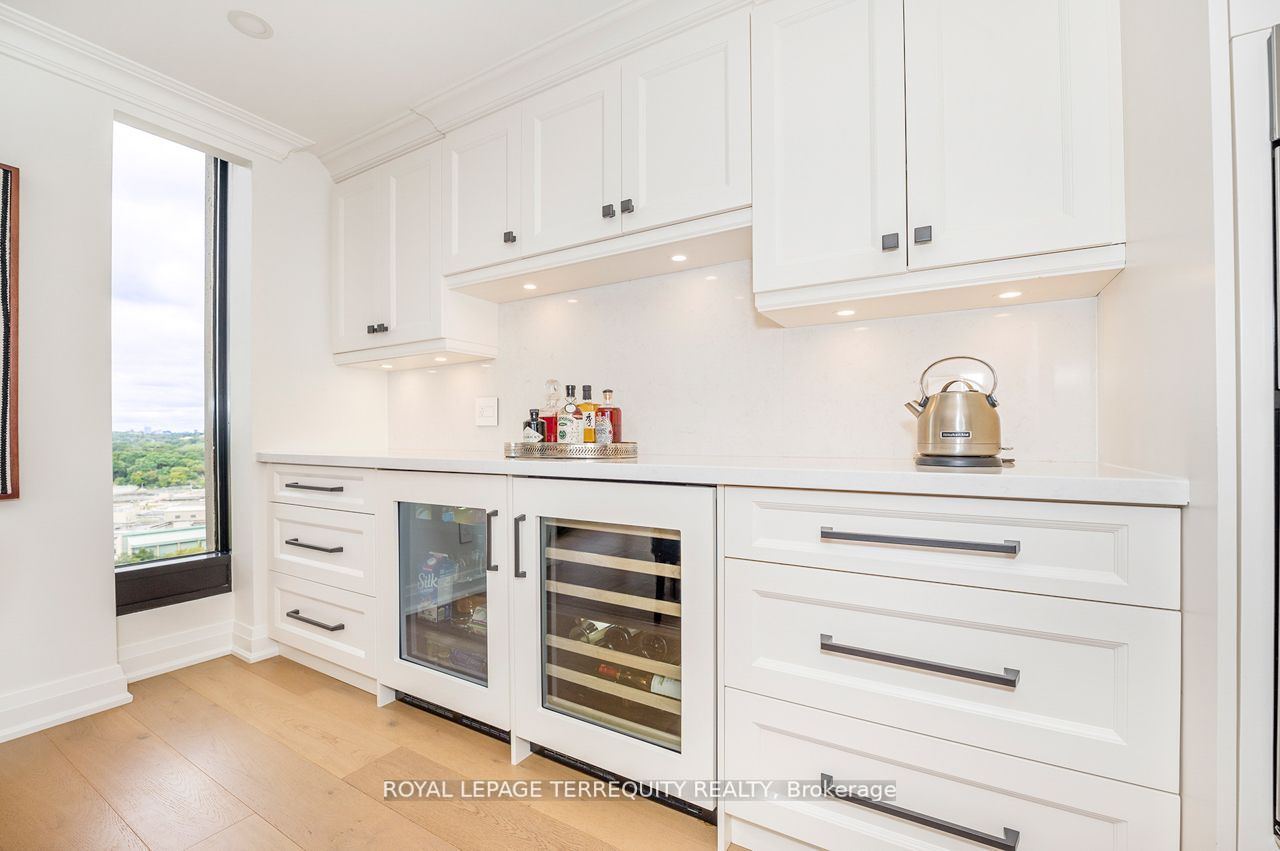2045 Lake Shore Blvd W, #1709