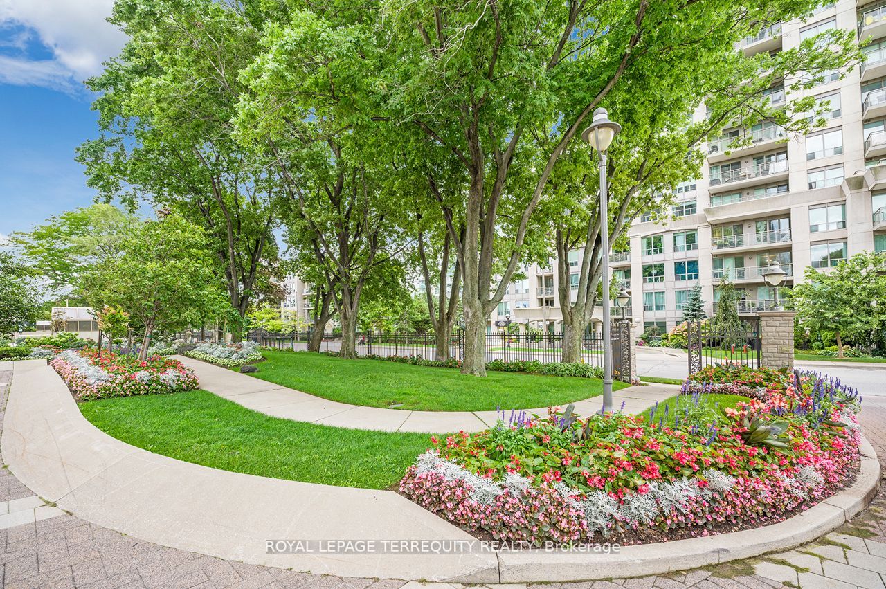 2045 Lake Shore Blvd W, #1709