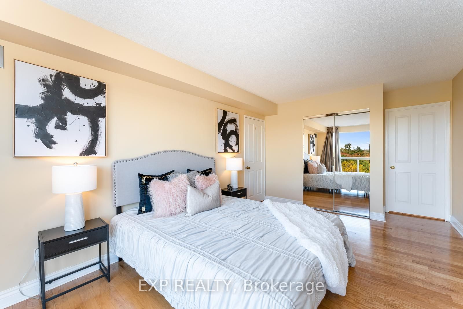 1800 The Collegeway Way, #606