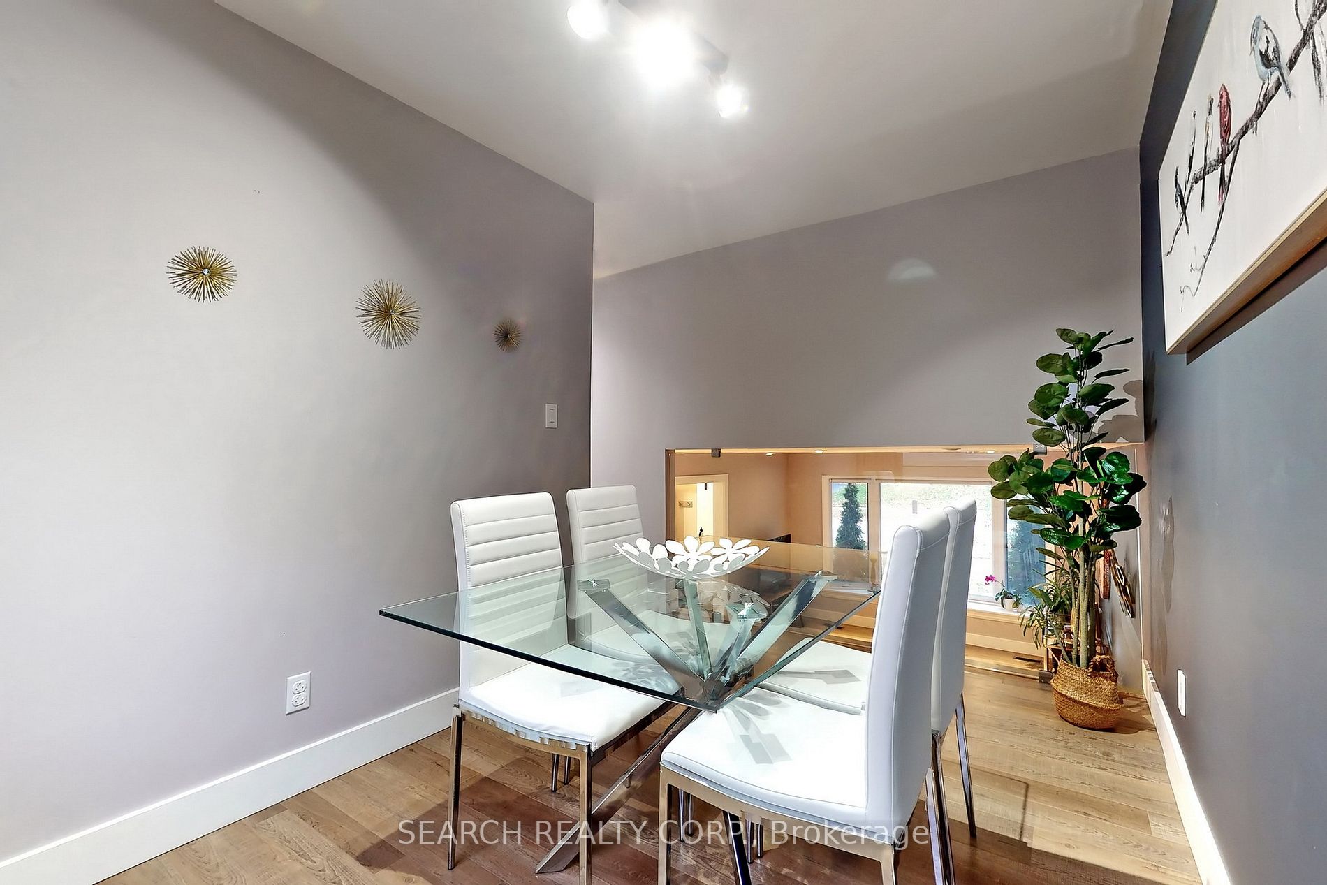 1499 Hobbs Cres