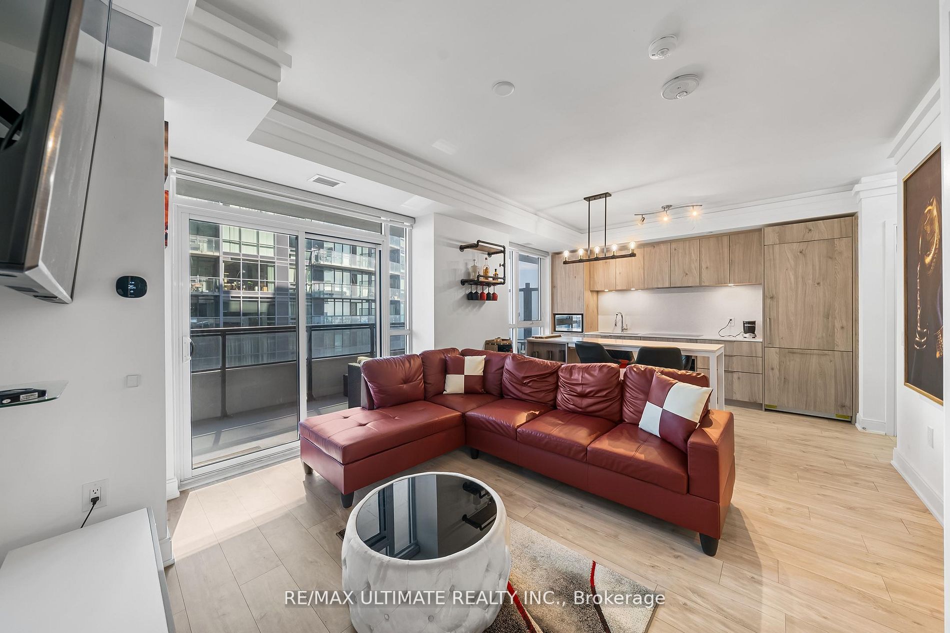 65 Annie Craig Dr, #906