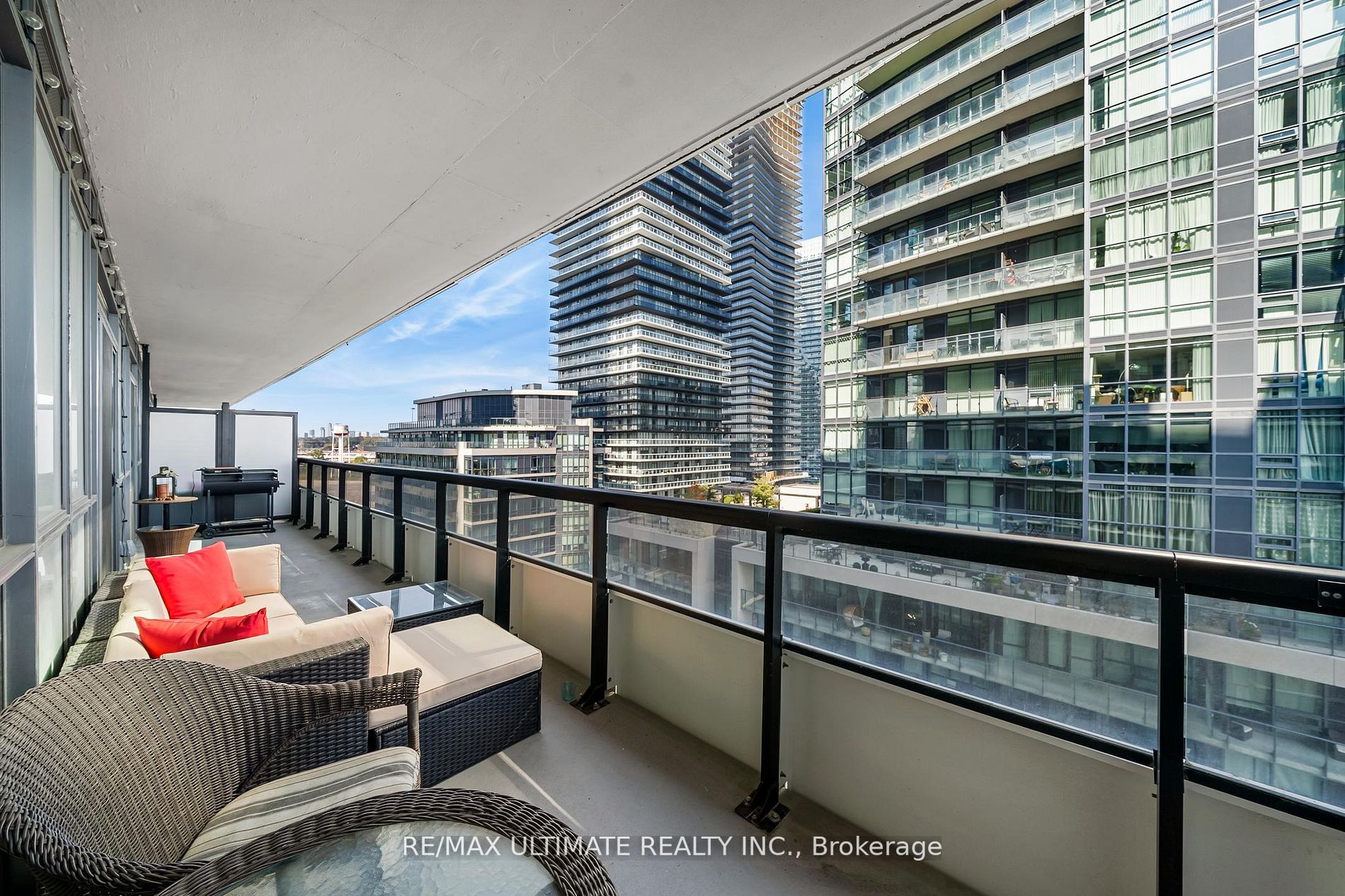 65 Annie Craig Dr, #906