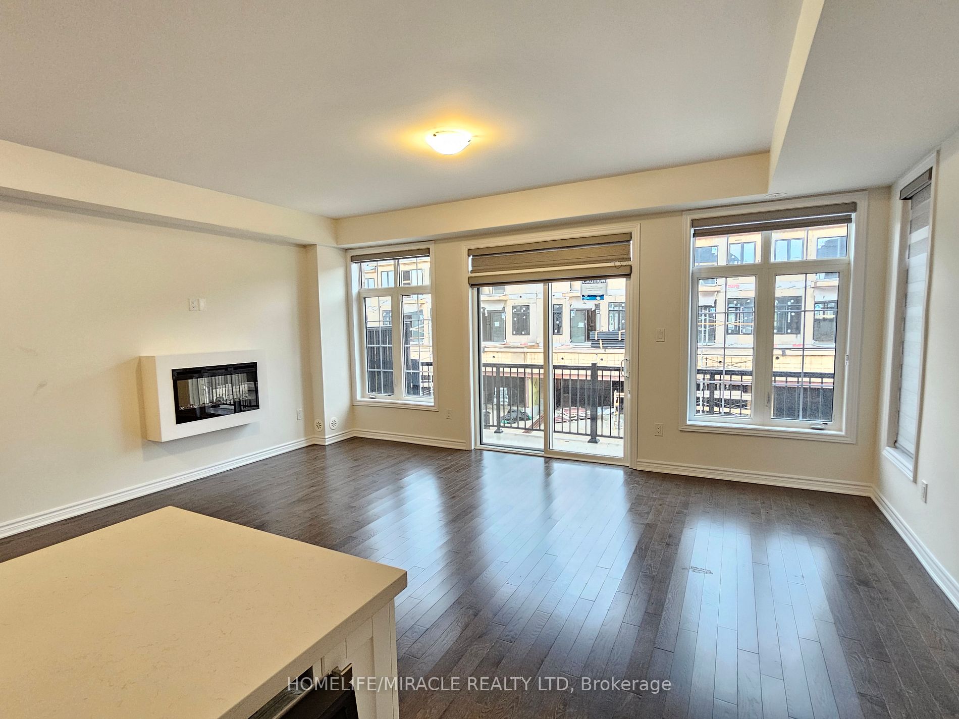 23 Petch Ave, #Upper