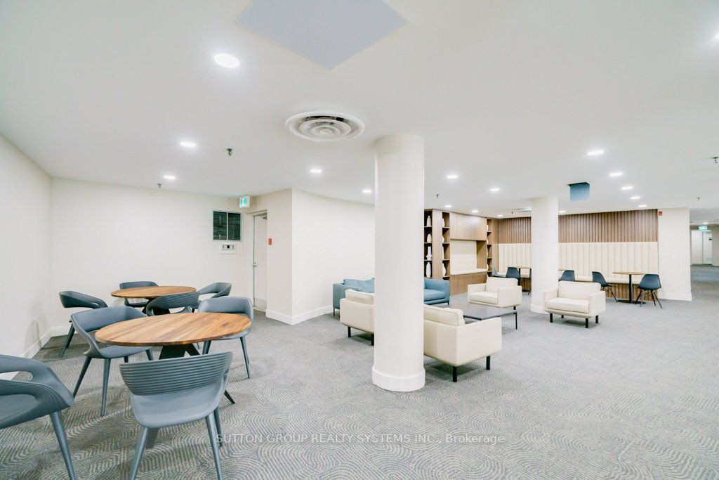20 Southport St, #309