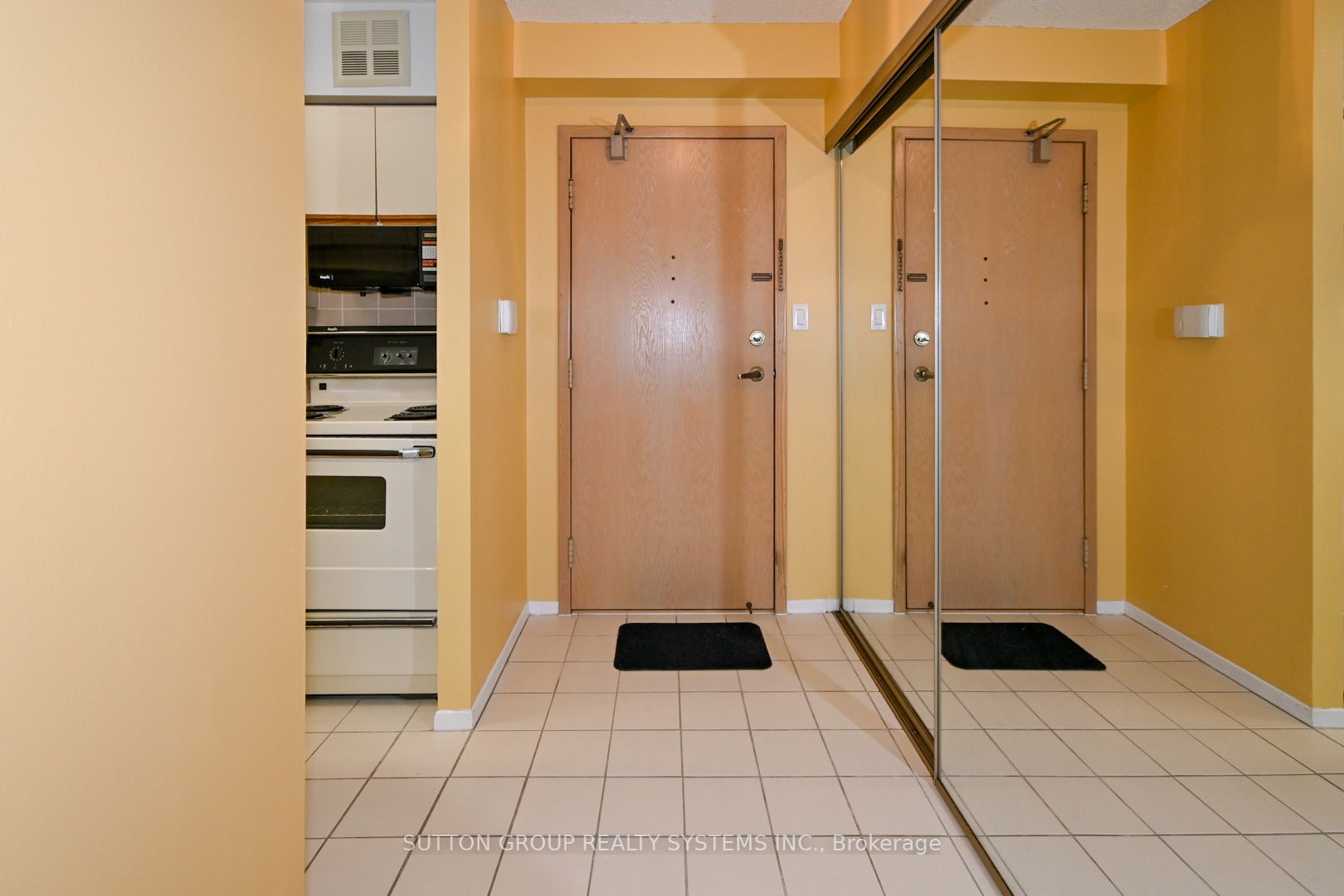 20 Southport St, #309