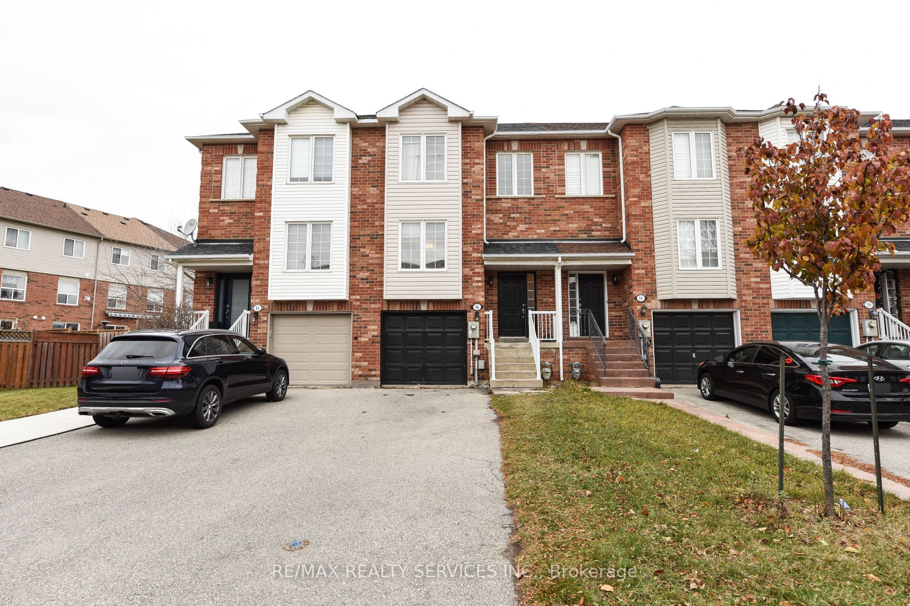 16 Wilmont Crt