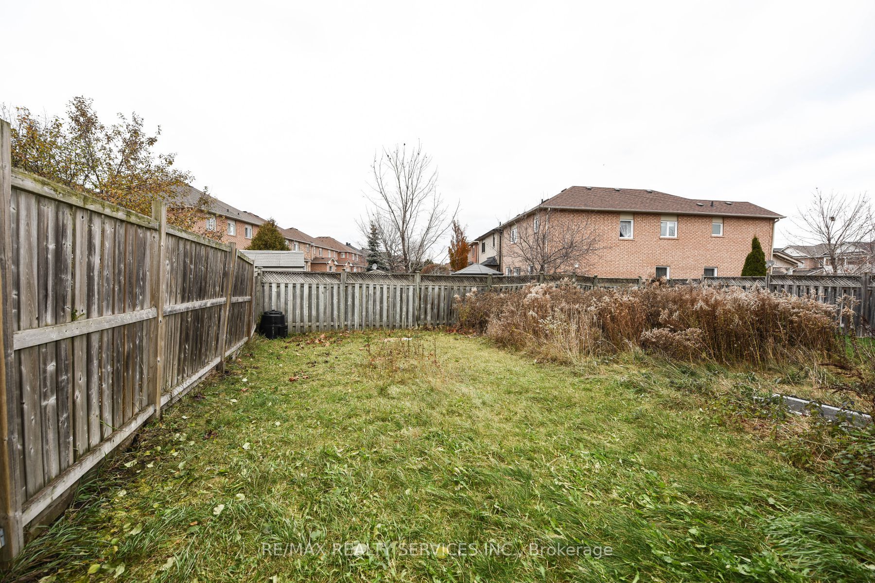 16 Wilmont Crt