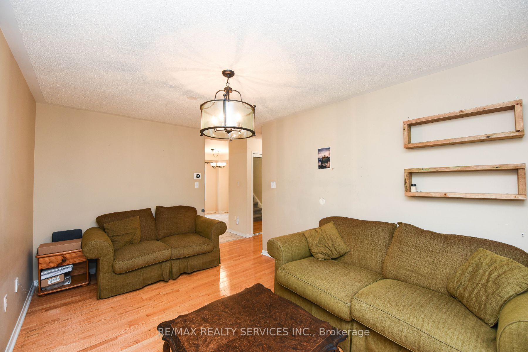 16 Wilmont Crt