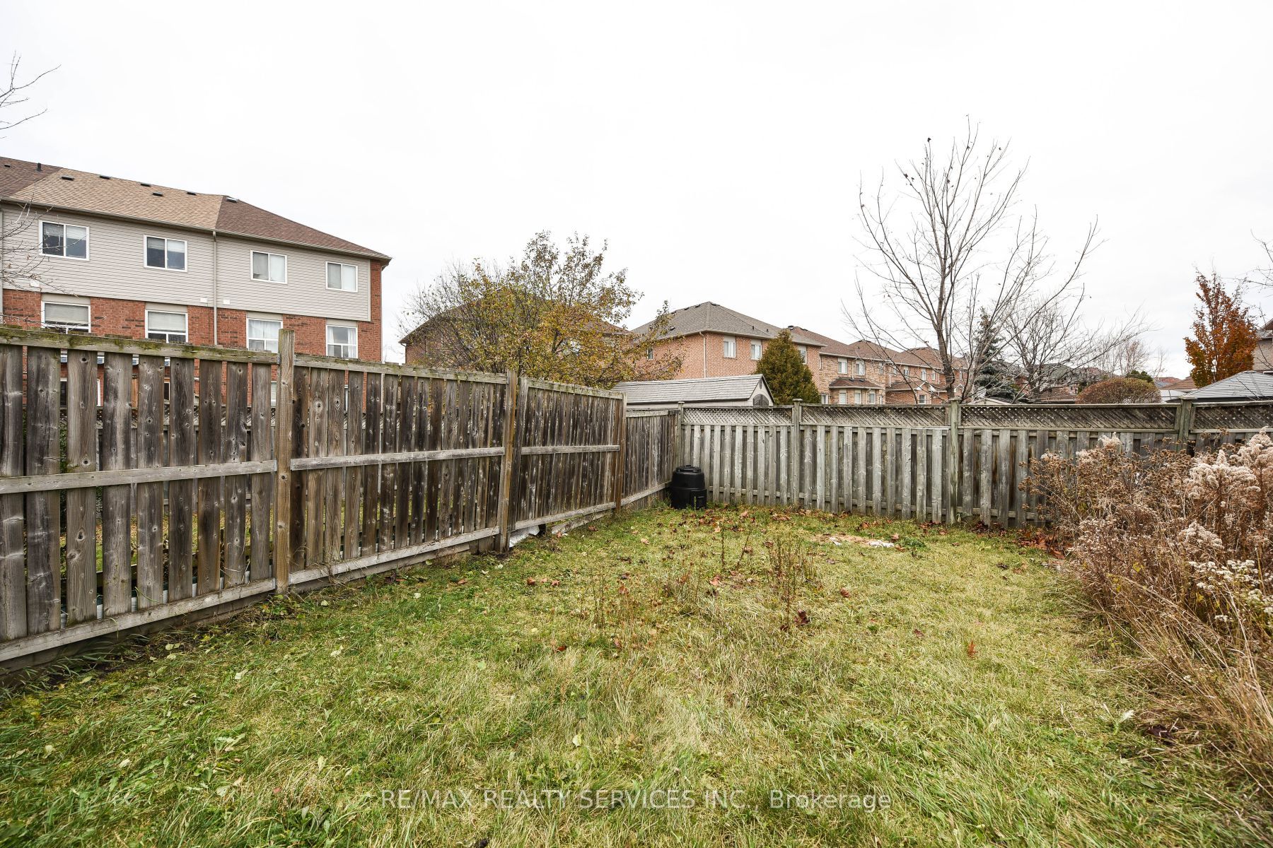 16 Wilmont Crt
