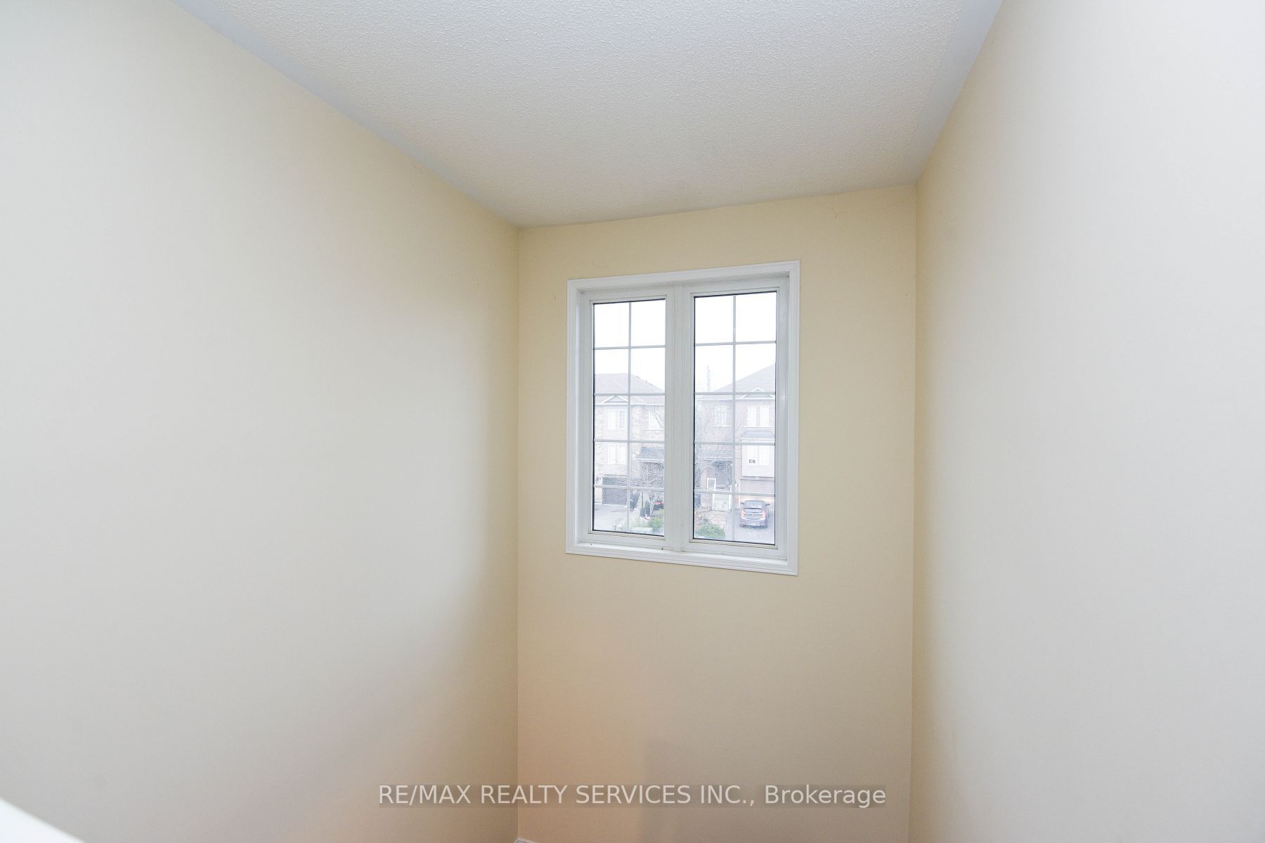 16 Wilmont Crt