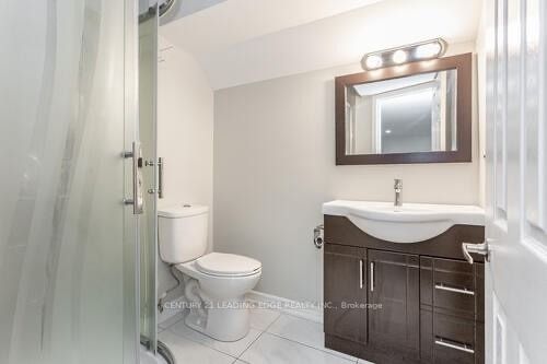 4 Berberis Cres E, #Bsmt