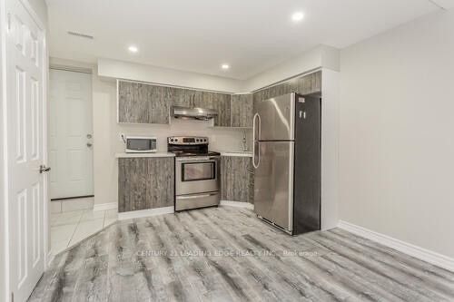 4 Berberis Cres E, #Bsmt