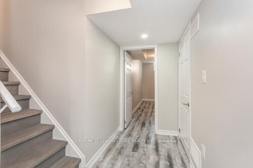 4 Berberis Cres E, #Bsmt