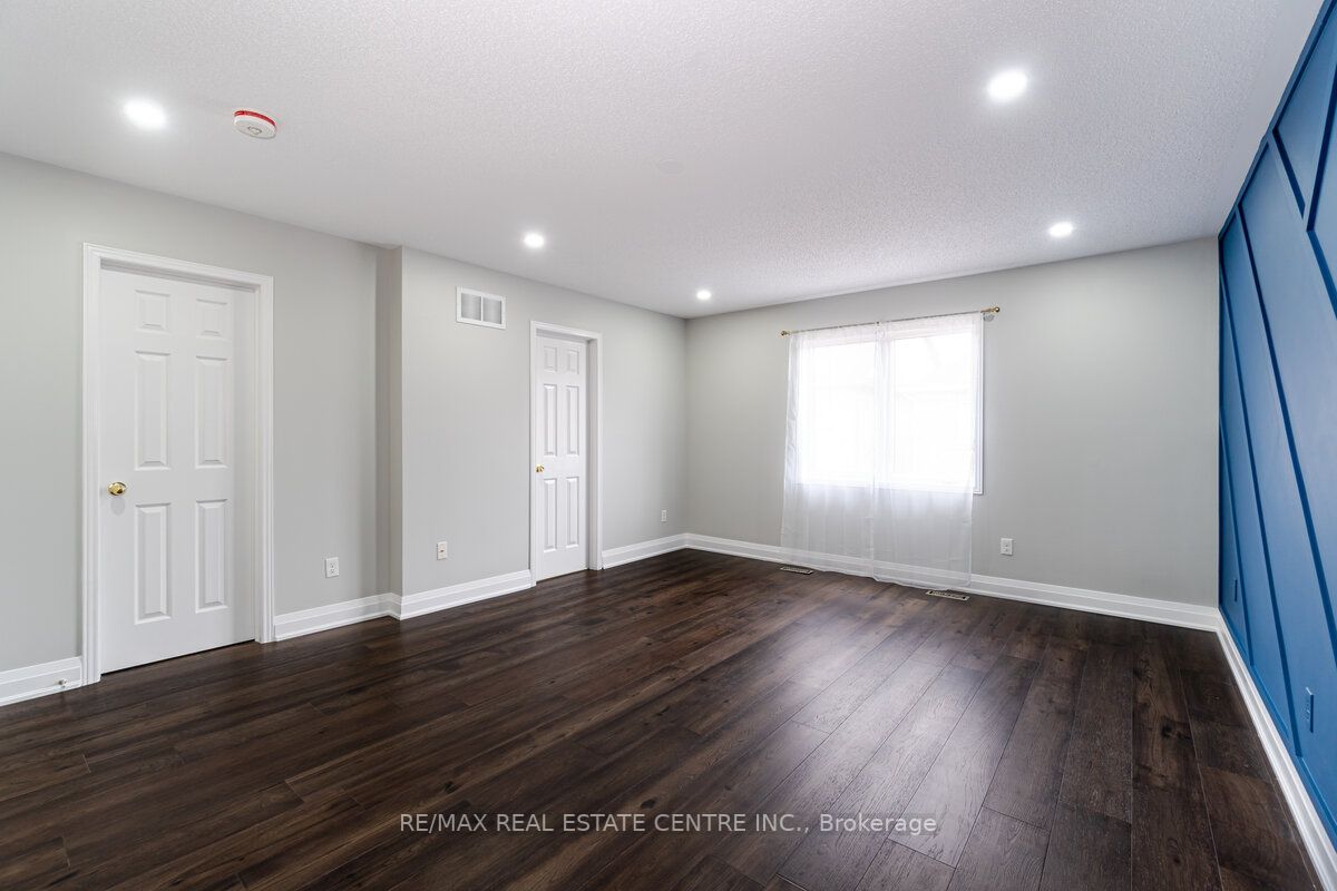 268 Giddings Cres