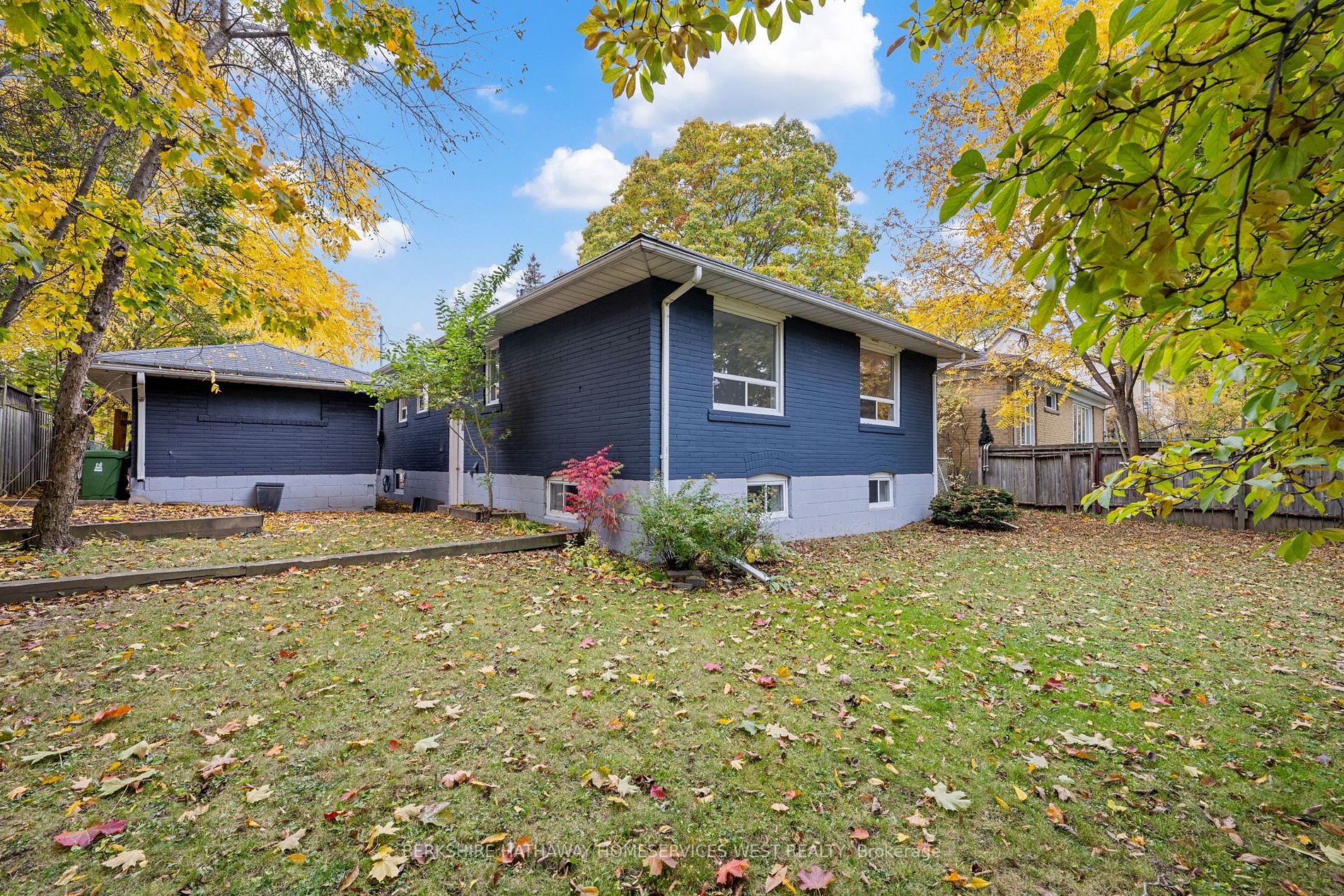 90 Great Oak Dr