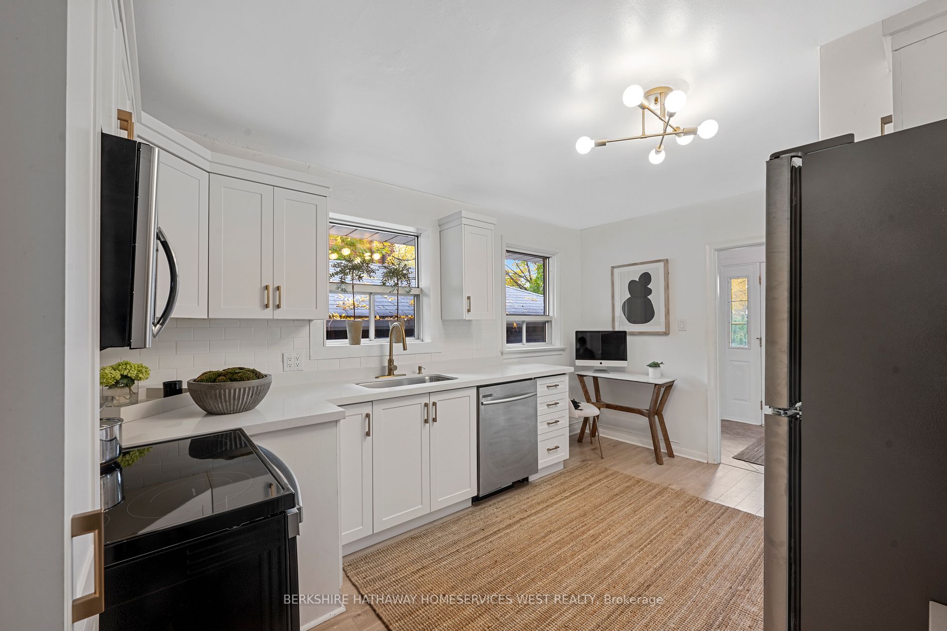 90 Great Oak Dr