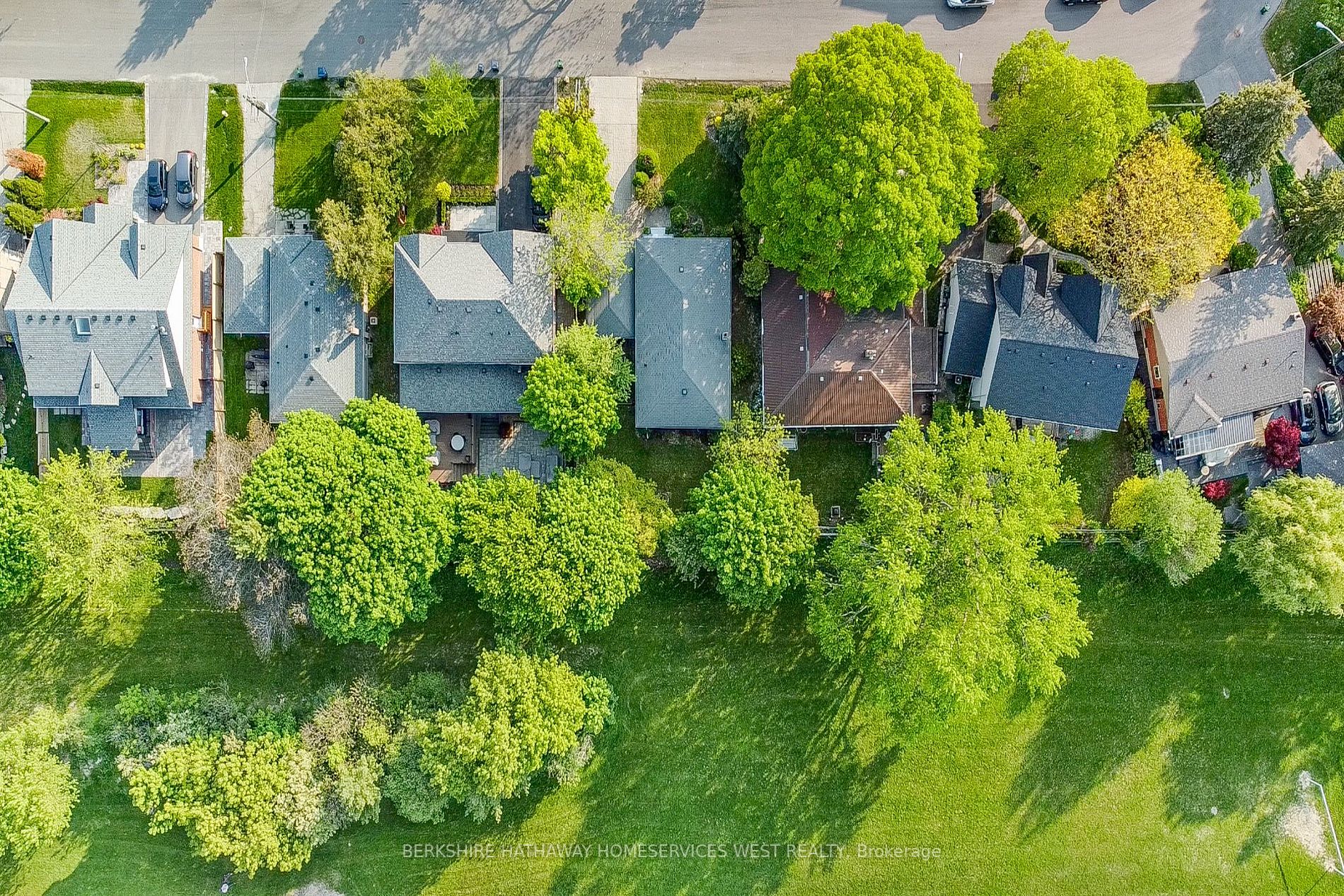 90 Great Oak Dr